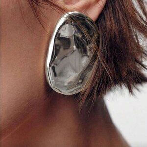 New! Zara Silver Asymmetrical Statement Earrings (1010) NWOT